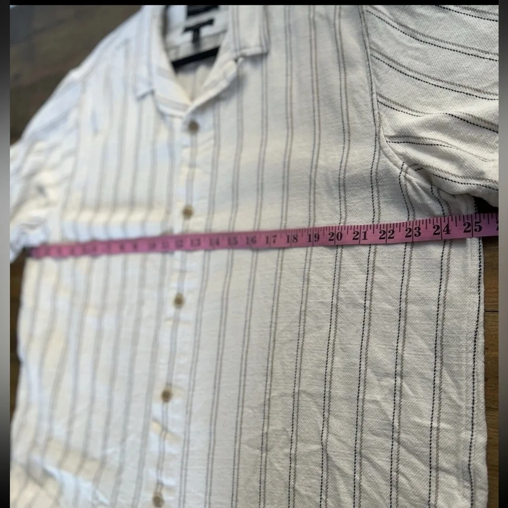 Banana Republic Short Sleeve Resort Wear Lightweight Button Down Shirt - Picture 14 of 15
